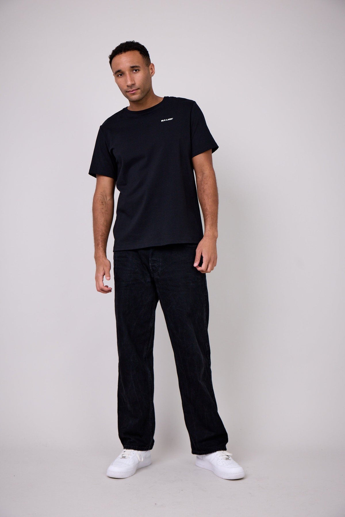 11BASECAMP TEE