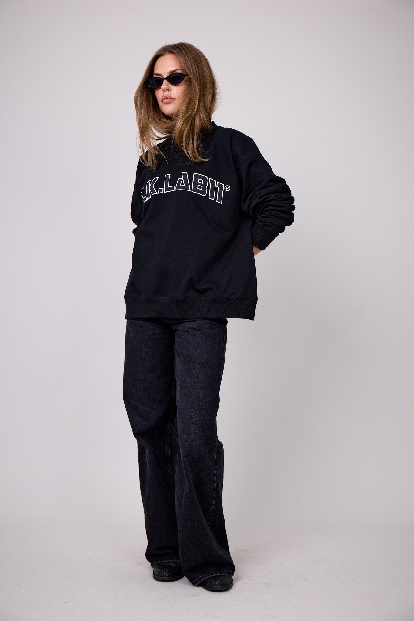11WILD CREW NECK