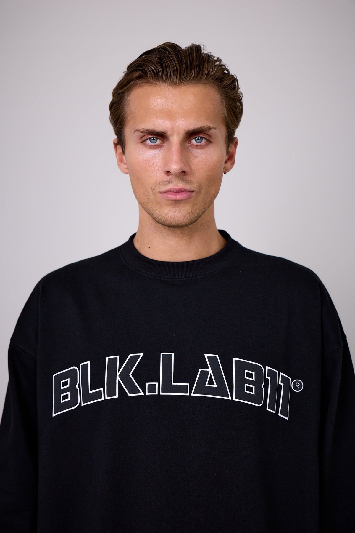 11WILD CREW NECK
